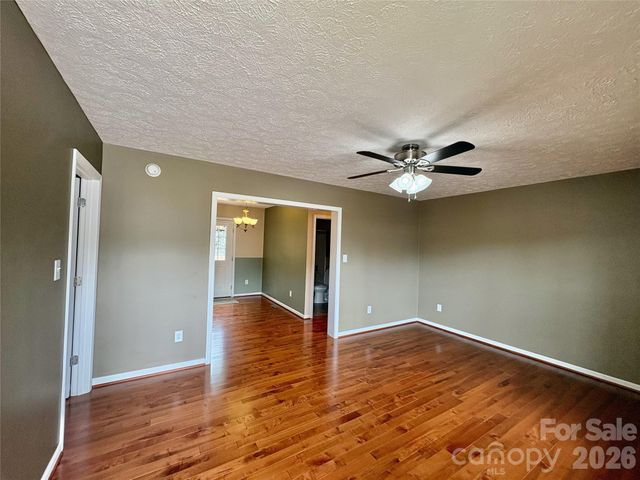 95 Newberry Drive, Fletcher, NC 28732