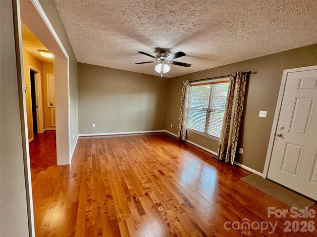 95 Newberry Drive, Fletcher, NC 28732