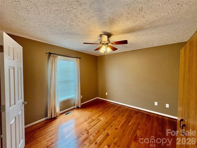 95 Newberry Drive, Fletcher, NC 28732