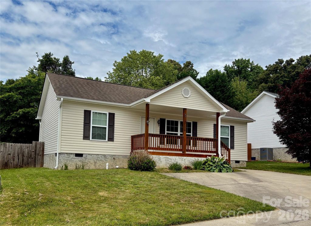 95 Newberry Drive, Fletcher, NC 28732
