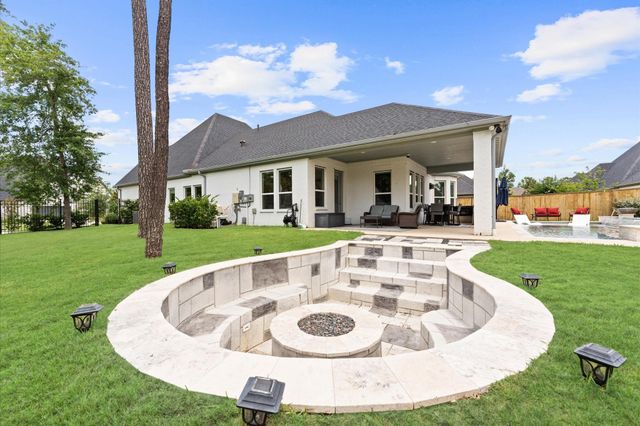 21 Cassena Grove Drive, Tomball, TX 77375