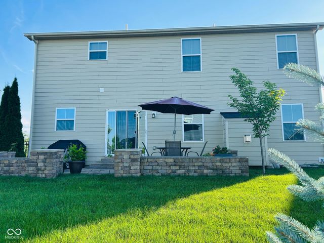 11939 Eaglerun Way, Zionsville, IN 46077