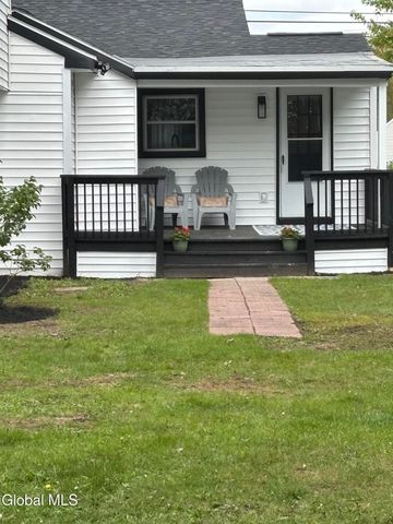905 Balltown Road, Niskayuna, NY 12309