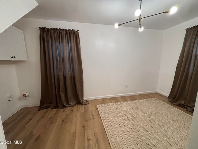905 Balltown Road, Niskayuna, NY 12309