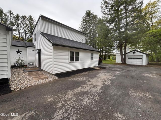 905 Balltown Road, Niskayuna, NY 12309