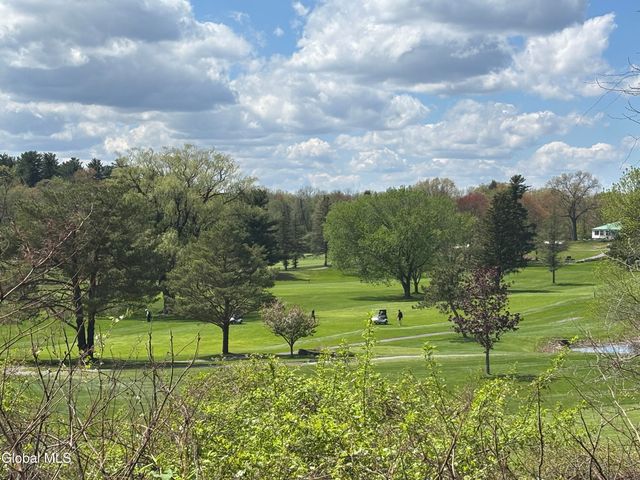 905 Balltown Road, Niskayuna, NY 12309