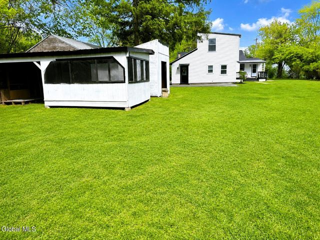 905 Balltown Road, Niskayuna, NY 12309