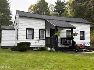905 Balltown Road, Niskayuna, NY 12309
