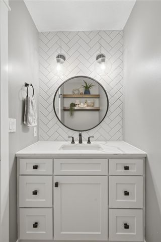 426 NE 16th Street, Ankeny, IA 50021