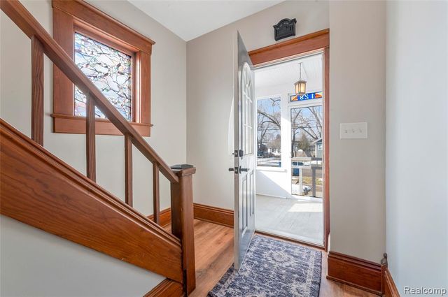 128 Clarence Street, Holly, MI 48442