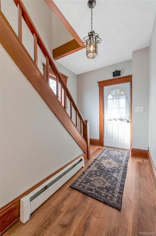 128 Clarence Street, Holly, MI 48442