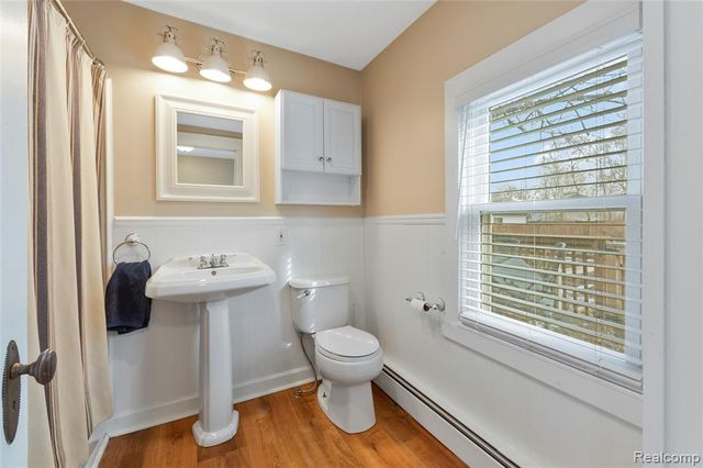 128 Clarence Street, Holly, MI 48442