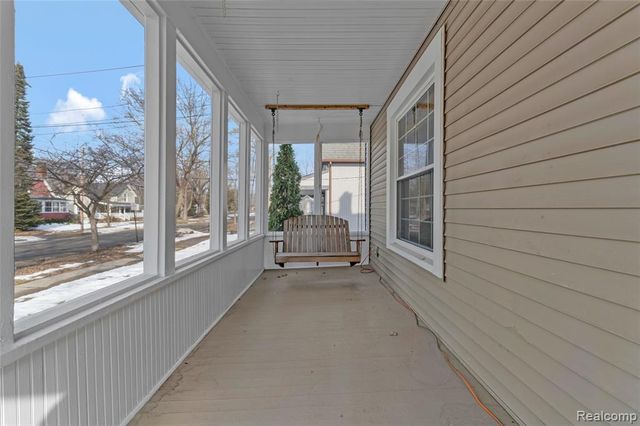 128 Clarence Street, Holly, MI 48442