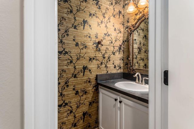 5606 Barney Drive, Dublin, OH 43016