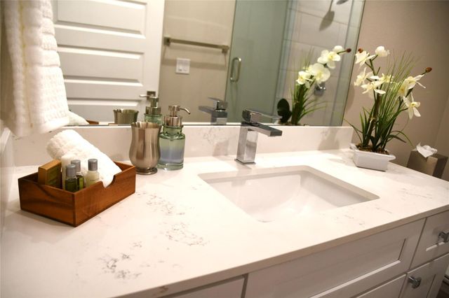 803 E 32 2, Austin, TX 78705