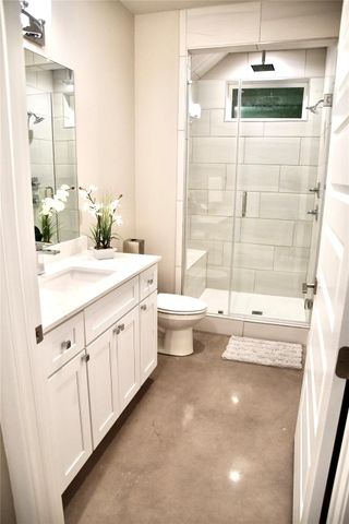 803 E 32 2, Austin, TX 78705