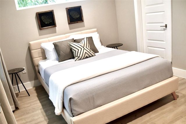 803 E 32 2, Austin, TX 78705