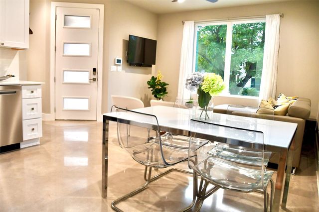 803 E 32 2, Austin, TX 78705