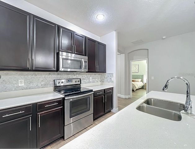908 MARISA LANE, Kissimmee, FL 34744