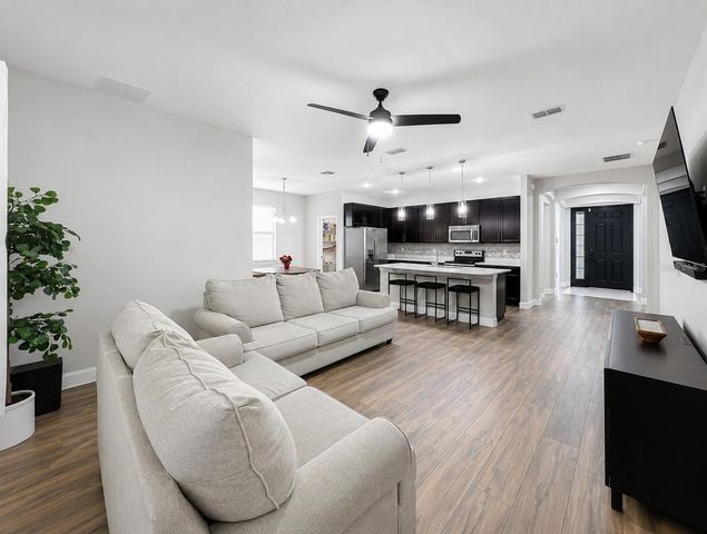 908 MARISA LANE, Kissimmee, FL 34744