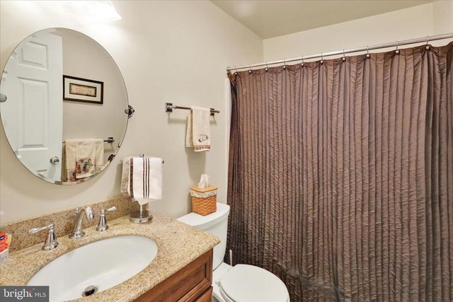 13 DAVIDS DR, Fleetwood, PA 19522