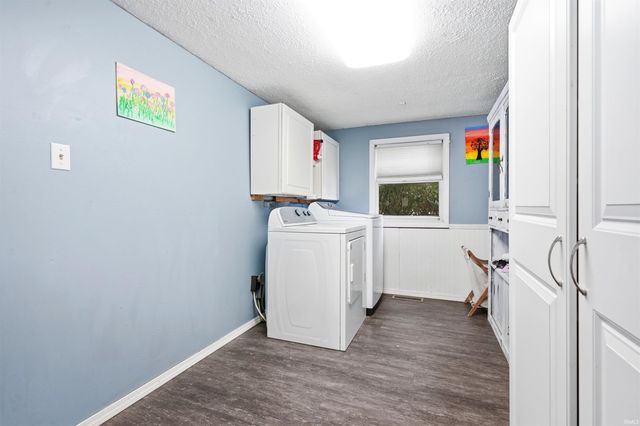 208 E Whitley Street, Churubusco, IN 46723