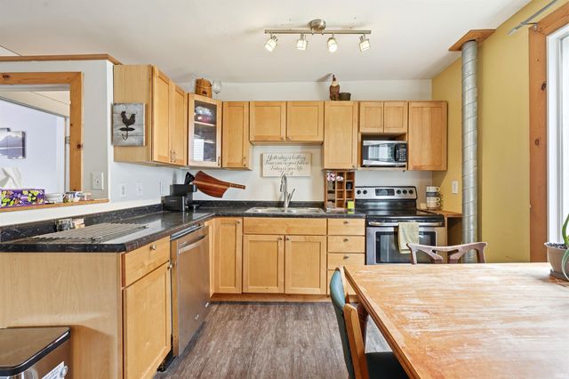 208 E Whitley Street, Churubusco, IN 46723
