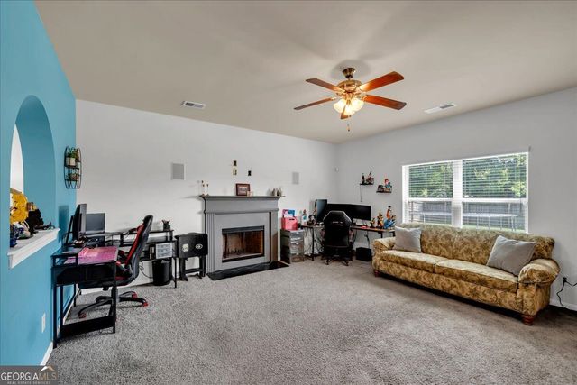 200 Amelia Drive, Byron, GA 31008