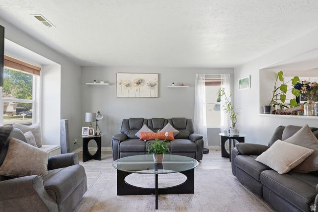 1491 W 1300 S, Woods Cross, UT 84087