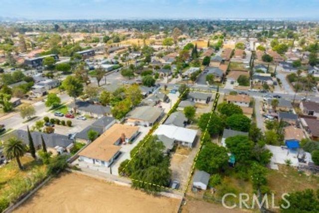 9063 Olive Street, Fontana, CA 92335