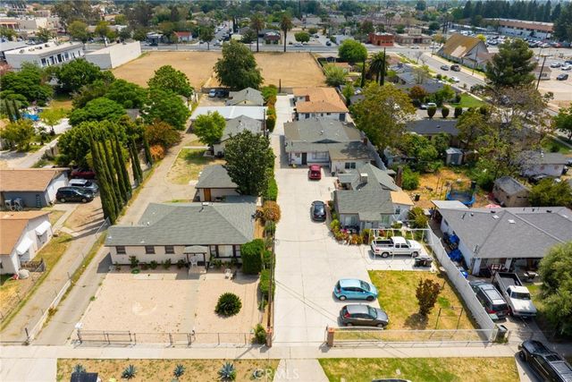 9063 Olive Street, Fontana, CA 92335