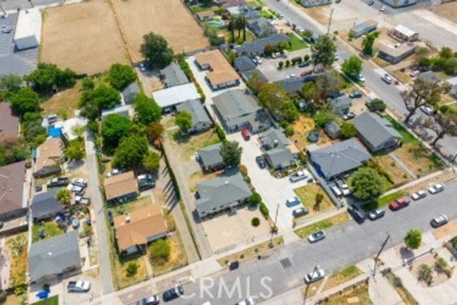 9063 Olive Street, Fontana, CA 92335