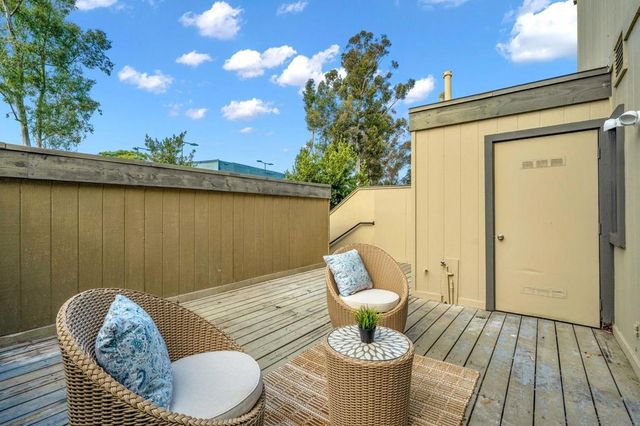 10523 Caminito Memosac, San Diego, CA 92131