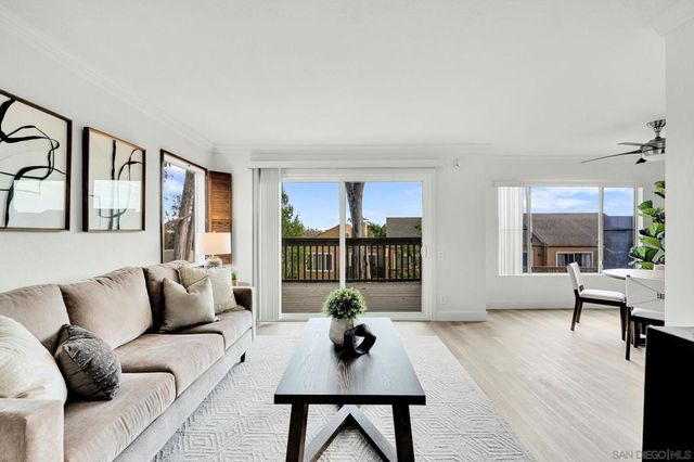 10523 Caminito Memosac, San Diego, CA 92131
