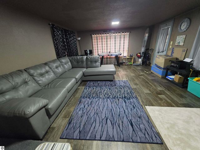 6053 NW Mill, Riverdale, MI 48877