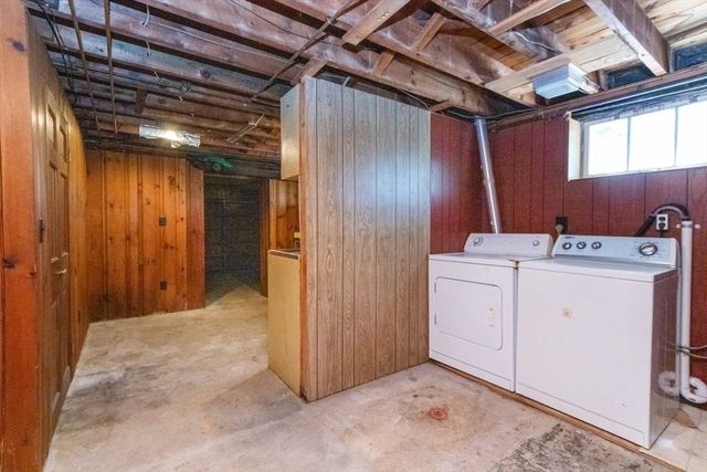 90 Walnut St, Walpole, MA 02081