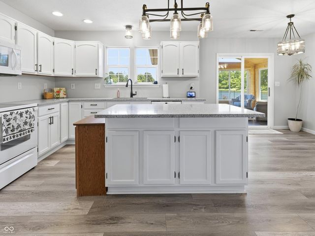7322 Fields Drive, Indianapolis, IN 46239