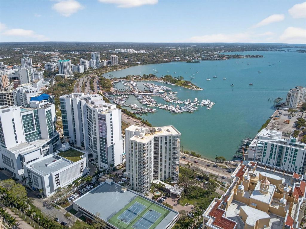 1111 N GULFSTREAM AVENUE 16D, Sarasota, FL 34236