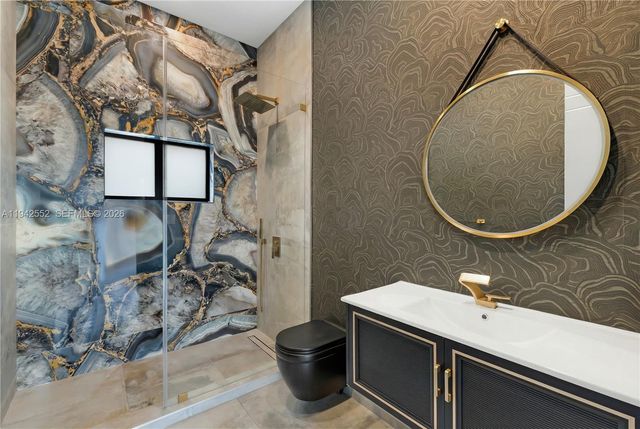 8005 Noremac Ave, Miami Beach, FL 33141