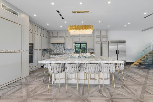 8005 Noremac Ave, Miami Beach, FL 33141