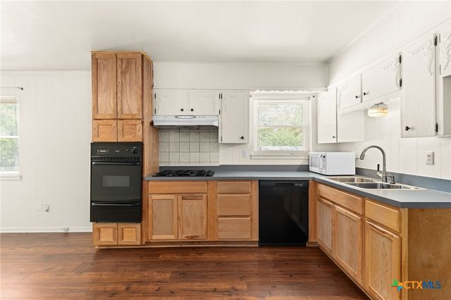 809 S 13th Street, Copperas Cove, TX 76522