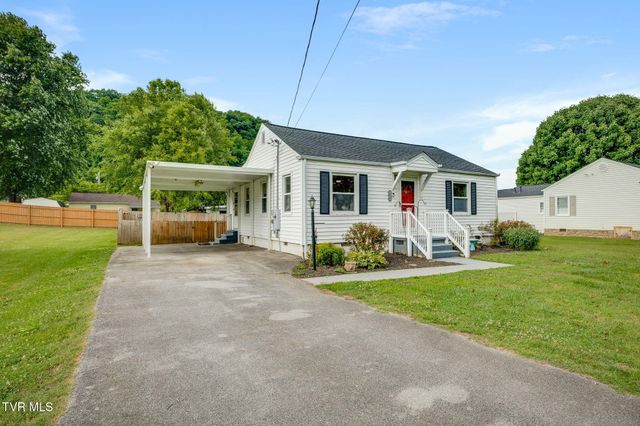1018 Broad Street, Elizabethton, TN 37643