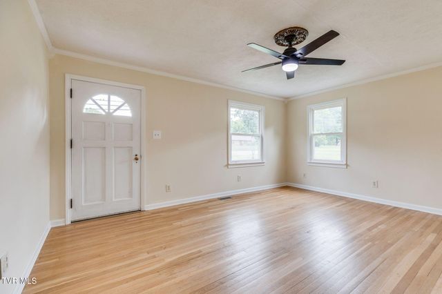 1018 Broad Street, Elizabethton, TN 37643
