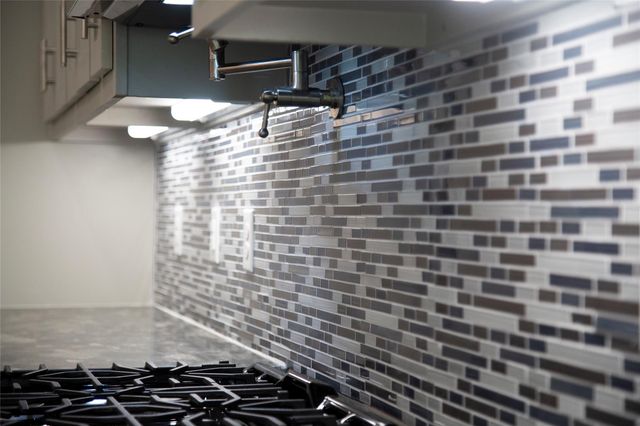 811 Overbrook Drive, Huntsville, TX 77340