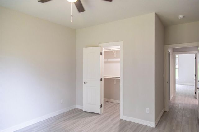 811 Overbrook Drive, Huntsville, TX 77340