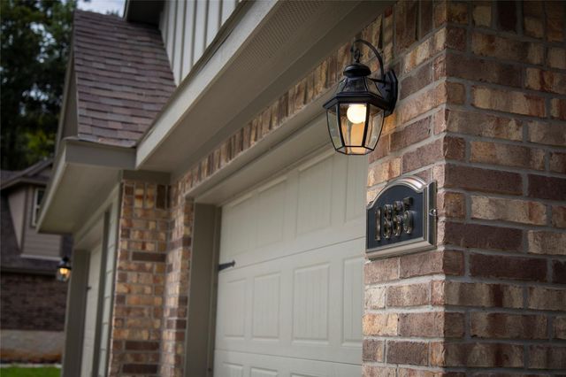 811 Overbrook Drive, Huntsville, TX 77340