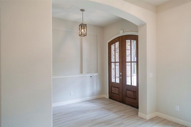 811 Overbrook Drive, Huntsville, TX 77340