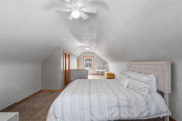 1626 Hollywood Blvd NE, Cedar Rapids, IA 52402
