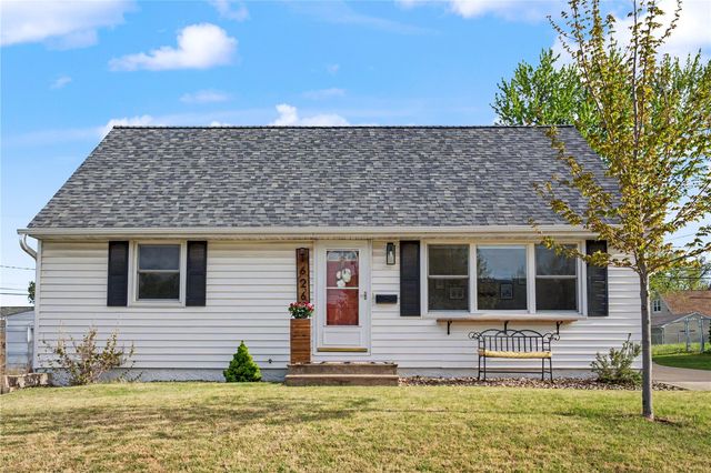 1626 Hollywood Blvd NE, Cedar Rapids, IA 52402