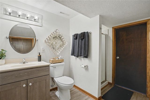 1626 Hollywood Blvd NE, Cedar Rapids, IA 52402